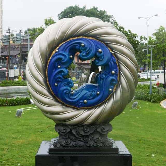 Bức Tượng Của Trung Quốc