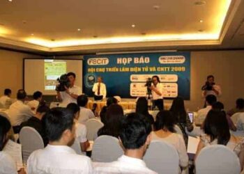 Các Bước Cơ Bản Khi Tổ Chức Họp Báo
