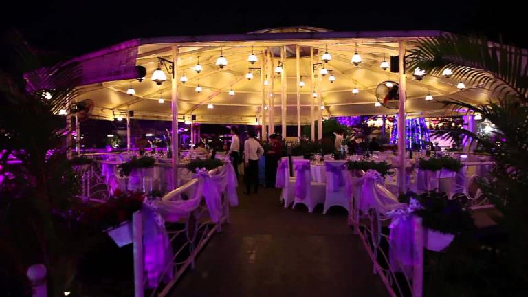 Nhà Hàng Long Vỹ- Điểm Đến Tuyệt Vời Cho Tiệc Cuối Năm