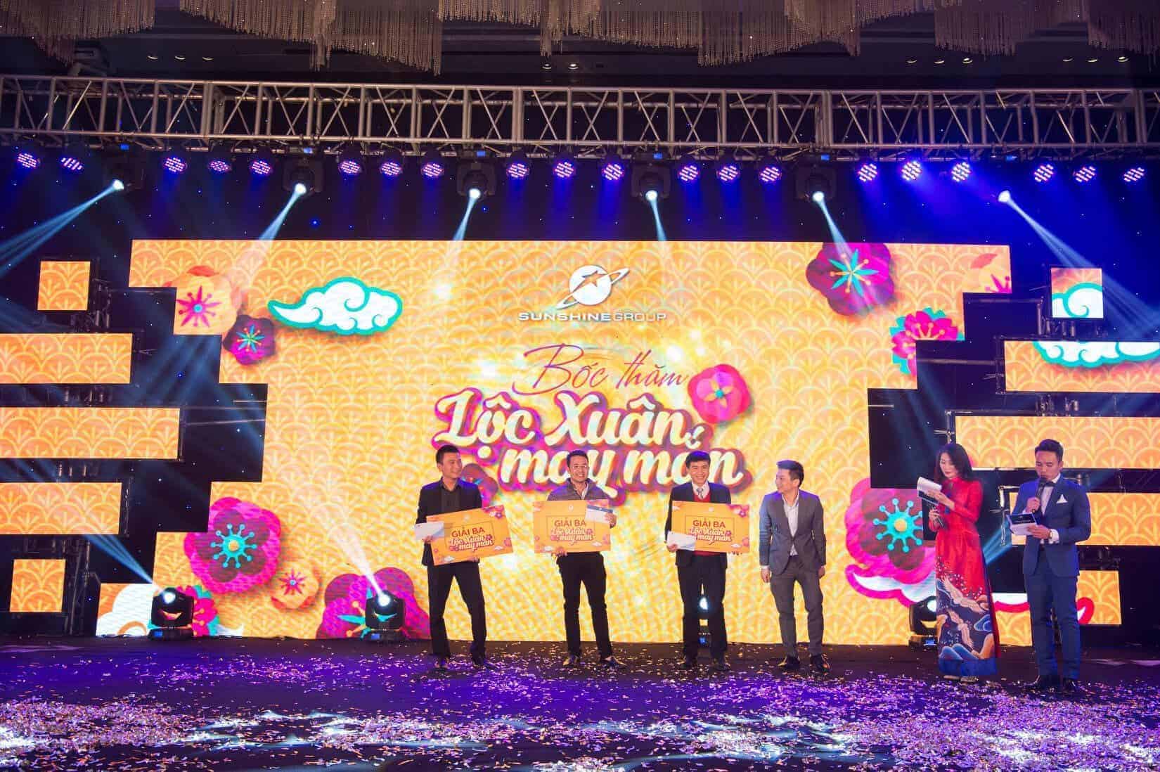 Sự Kiện Gala Dinner &Quot;Đi Theo Ánh Mặt Trời&Quot; Sunshine Group