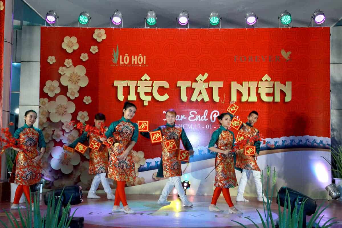 Đánh Giá Về Việc Tổ Chức Chung Tiệc Tất Niên Và Hội Nghị Khách Hàng