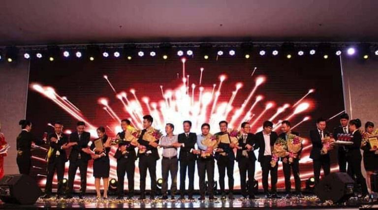 Điều Khách Hàng Cần Ở Một Công Ty Tổ Chức Year End Party Là Gì?