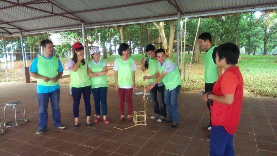 Dụng Cụ Trò Chơi Team Building Chuyền Vòng Hấp Dẫn Và Thú Vị