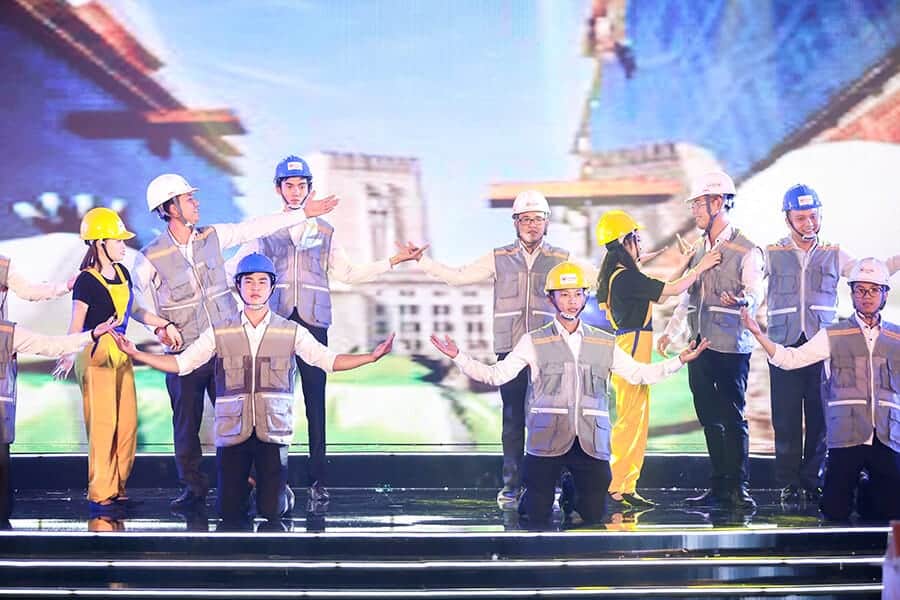 Các Hoạt Động Đêm Gala Dinner Tạo Không Khí Vui Tươi Và Sôi Động