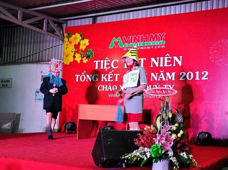 Nên Tổ Chức Lễ Tổng Kết Cuối Năm Cho Doanh Nghiệp Như Thế Nào?