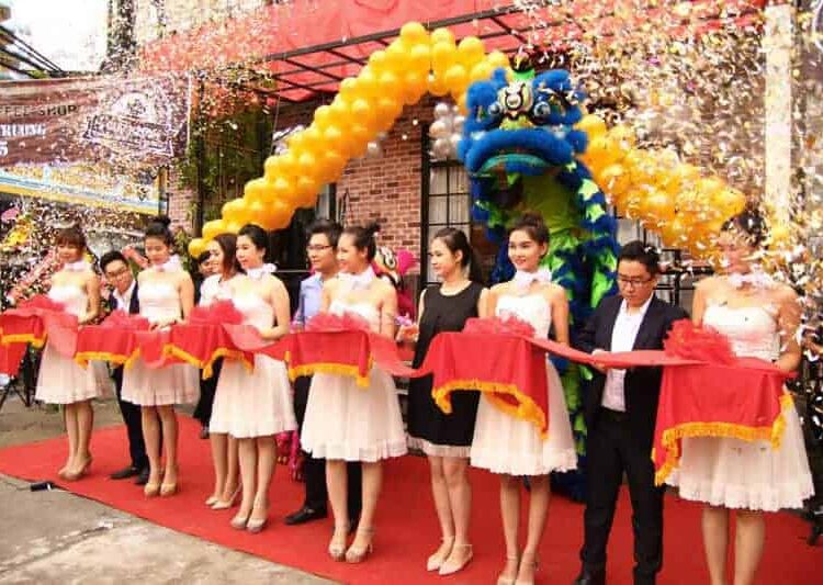 Lên Ý Tưởng Kịch Bản Lễ Khai Trương Nhà Hàng Cụ Thể Cho Doanh Nghiệp
