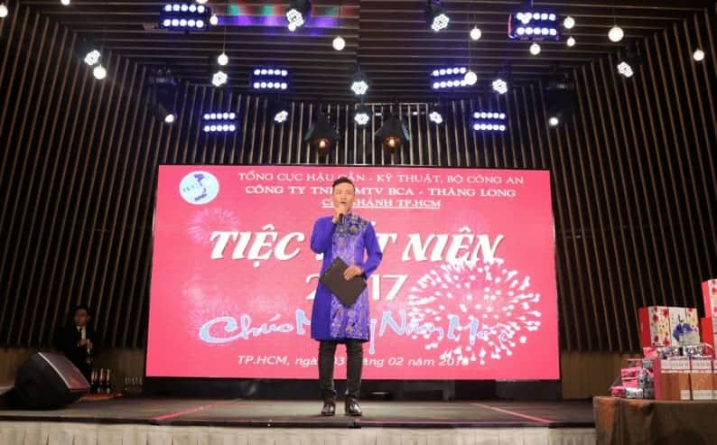 Kỹ Năng Mà Mc Tất Niên Cần Có Để Kiểm Soát Được Chương Trình