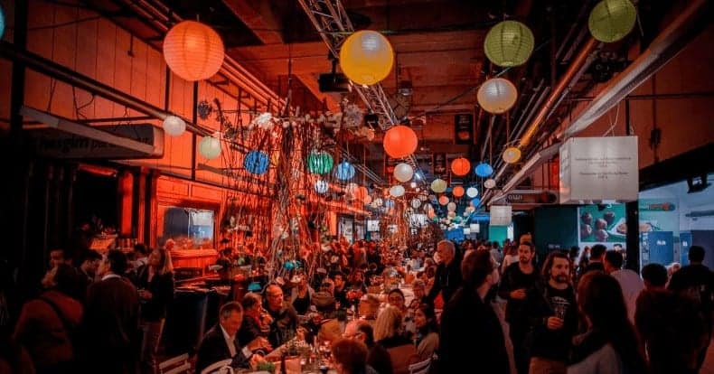 Những Lưu Ý Khi Tổ Chức Gala Dinner Cho Nhân Viên Trong Công Ty