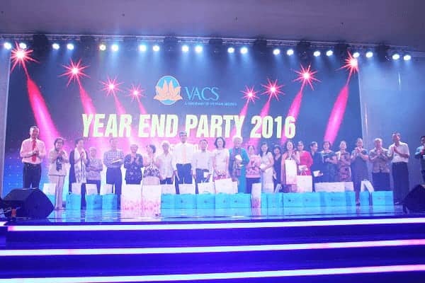 Thế Nào Là Tiệc Tất Niên? Các Bước Để Tổ Chức Tiệc Tất Niên Cuối Năm