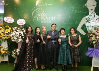 Mẹo Chọn Lựa Trang Phục Gala Dinner Gây Ấn Tượng Và Phù Hợp Nhất