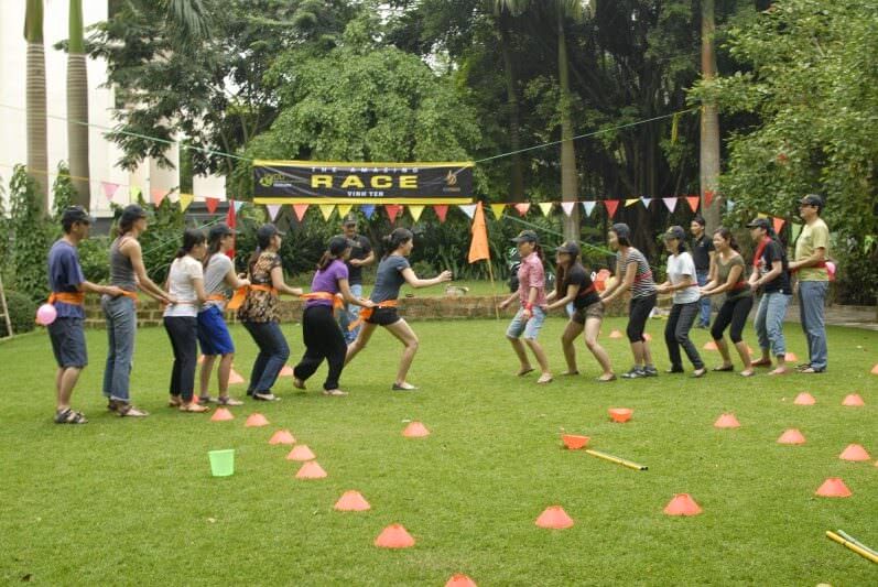 Hấp Dẫn Và Thú Vị Với Các Trò Chơi Team Buiding Trong Nhà