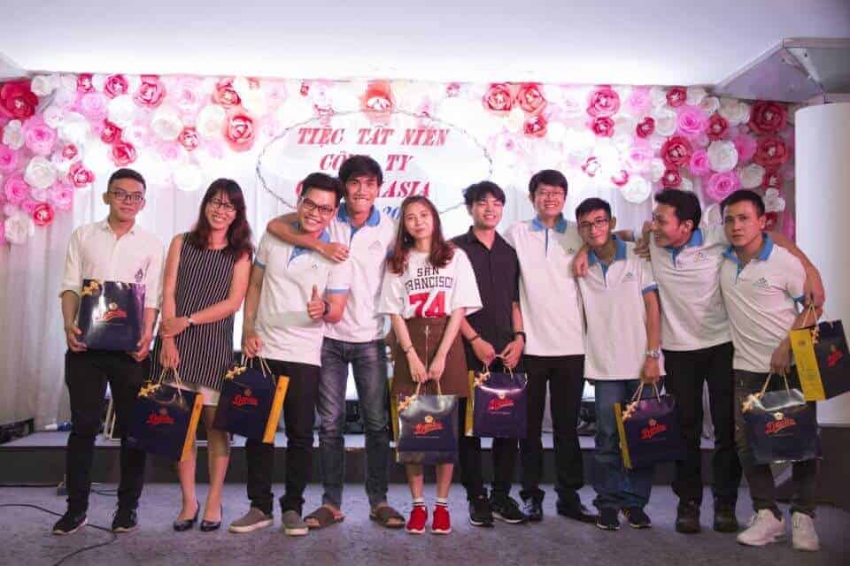 Điều Cần Lưu Ý Trong Văn Hóa Tổ Chức Year End Party Ở Việt Nam