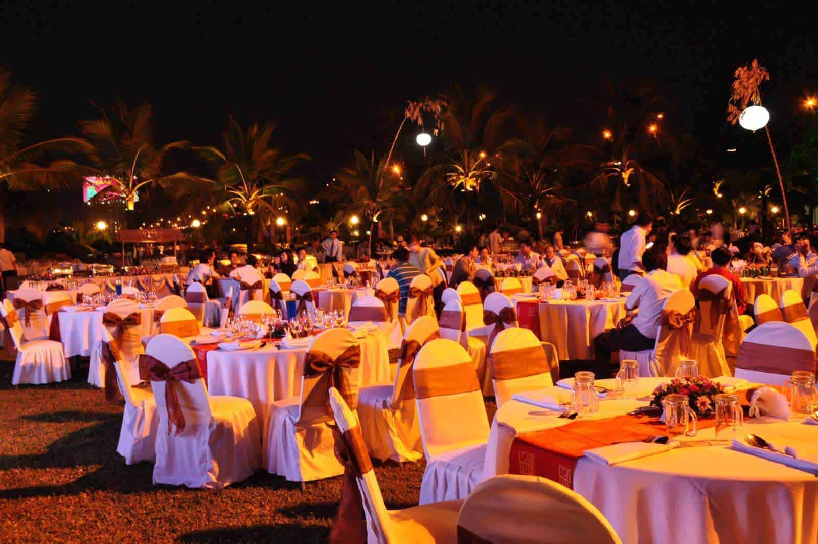 Độc Đáo Với 3 Ý Tưởng Tổ Chức Year End Party Cho Doanh Nghiệp
