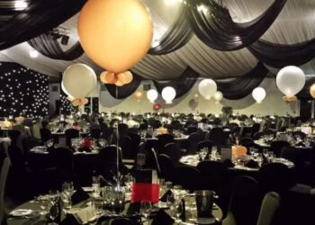 Gợi Ý 4 Ý Tưởng Trang Trí Gala Dinner Hoành Tráng Cho Doanh Nghiệp