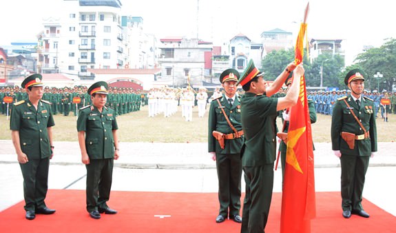 Binh Chủng Tăng Thiết Giáp Đón Nhận Huân Chương Quân Công Hạng Ba