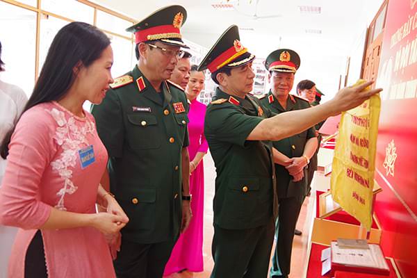 Binh Chủng Tăng Thiết Giáp Đón Nhận Huân Chương Quân Công Hạng Ba